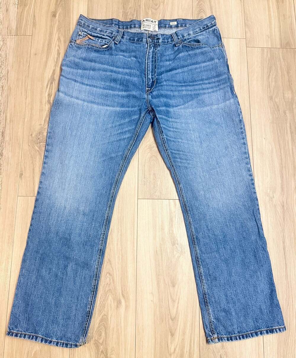 Ariat Relaxed Boot Cut Size 40x32 Blue Jeans